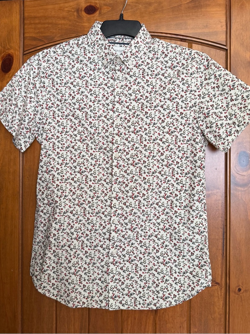 Floral short sleeve button-up shirt men’s Small